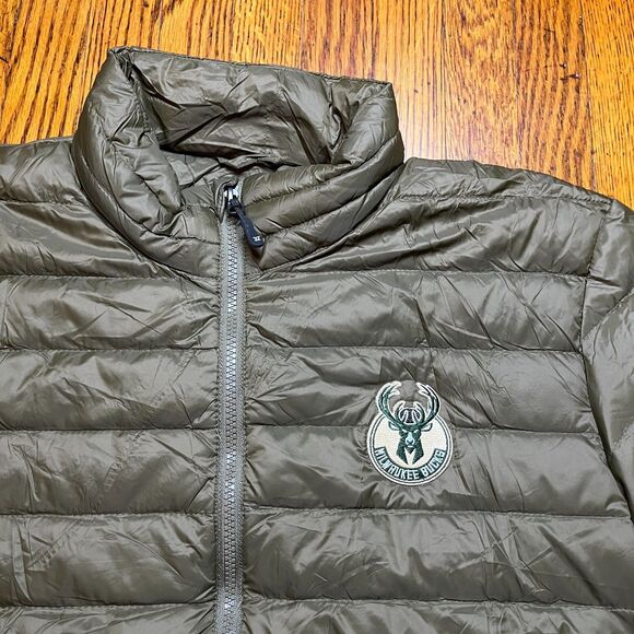 32 Degrees Heat Milwaukee Bucks Puffer Down Jacket Men's L Full Zip Olive Green - Picture 2 of 8
